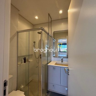 Apartamento com 68m², 2 quartos (sendo 1 suíte), 1 garagem, no bairro Trindade em Florianópolis