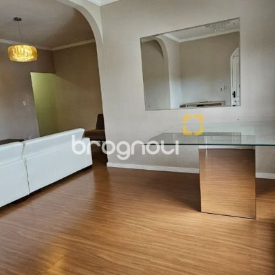 Casa com 200m², 4 quartos (sendo 1 suíte), 3 garagens, no bairro Capoeiras em Florianópolis