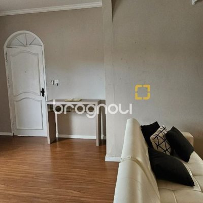 Casa com 200m², 4 quartos (sendo 1 suíte), 3 garagens, no bairro Capoeiras em Florianópolis