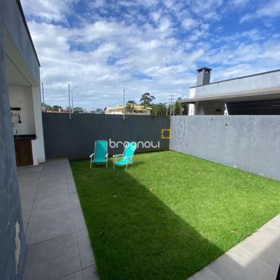 Casa com 164m², 3 quartos (sendo 2 suítes), 2 garagens, no bairro Ingleses em Florianópolis