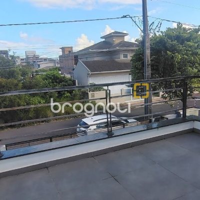 Casa com 164m², 3 quartos (sendo 2 suítes), 2 garagens, no bairro Ingleses em Florianópolis