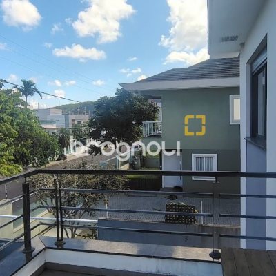 Casa com 164m², 3 quartos (sendo 2 suítes), 2 garagens, no bairro Ingleses em Florianópolis