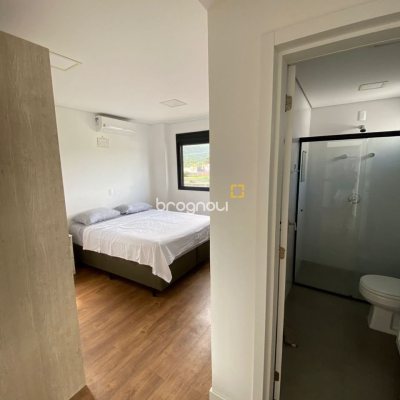 Casa com 164m², 3 quartos (sendo 2 suítes), 2 garagens, no bairro Ingleses em Florianópolis
