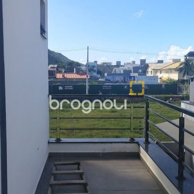 Casa com 164m², 3 quartos (sendo 2 suítes), 2 garagens, no bairro Ingleses em Florianópolis