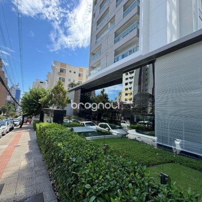 Studio com 52m², 1 quarto, 2 garagens, no bairro Centro em Florianópolis
