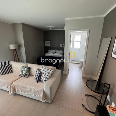 Studio com 52m², 1 quarto, 2 garagens, no bairro Centro em Florianópolis