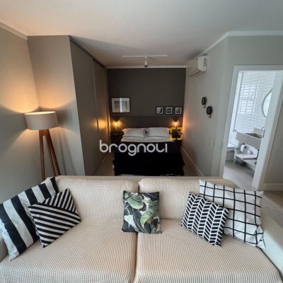 Studio com 52m², 1 quarto, 2 garagens, no bairro Centro em Florianópolis