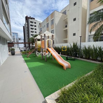Studio com 52m², 1 quarto, 2 garagens, no bairro Centro em Florianópolis