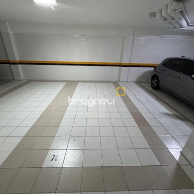 Studio com 52m², 1 quarto, 2 garagens, no bairro Centro em Florianópolis