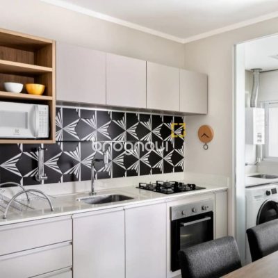 Studio com 52m², 1 quarto, 2 garagens, no bairro Centro em Florianópolis