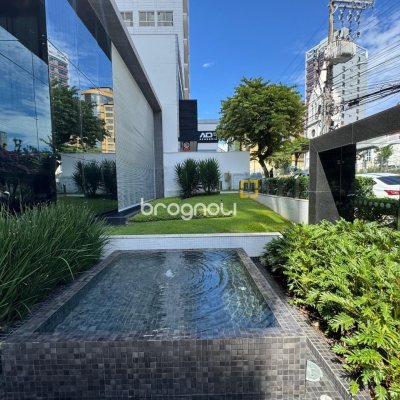 Studio com 52m², 1 quarto, 2 garagens, no bairro Centro em Florianópolis