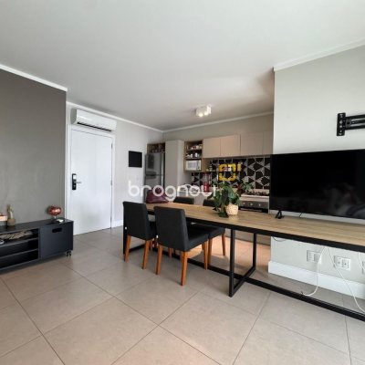 Studio com 52m², 1 quarto, 2 garagens, no bairro Centro em Florianópolis