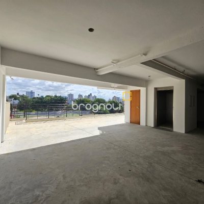 Prédio com 414m², 8 garagens, no bairro Jardim Atlântico em Florianópolis