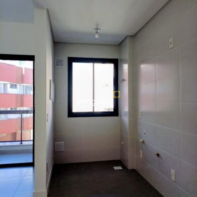 Apartamento com 54m², 1 quarto (sendo 1 suíte), 1 garagem, no bairro Jurerê em Florianópolis