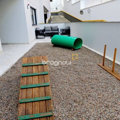 Apartamento com 54m², 1 quarto (sendo 1 suíte), 1 garagem, no bairro Jurerê em Florianópolis