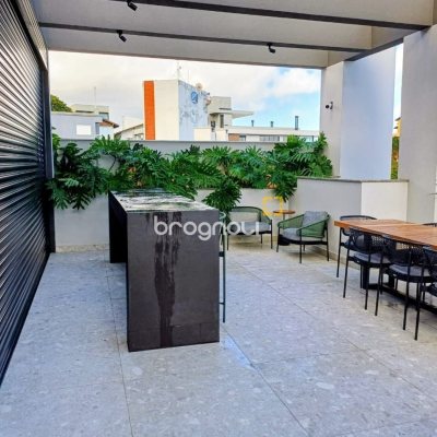 Apartamento com 54m², 1 quarto (sendo 1 suíte), 1 garagem, no bairro Jurerê em Florianópolis