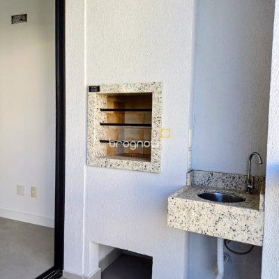 Apartamento com 54m², 1 quarto (sendo 1 suíte), 1 garagem, no bairro Jurerê em Florianópolis