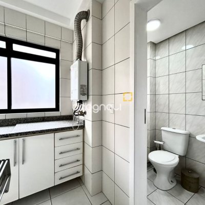 Apartamento com 129m², 3 quartos (sendo 1 suíte), 2 garagens, no bairro Bom Abrigo em Florianópolis
