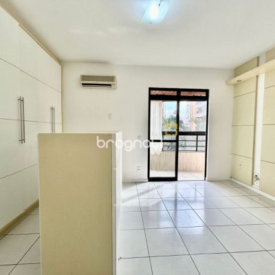 Apartamento com 129m², 3 quartos (sendo 1 suíte), 2 garagens, no bairro Bom Abrigo em Florianópolis