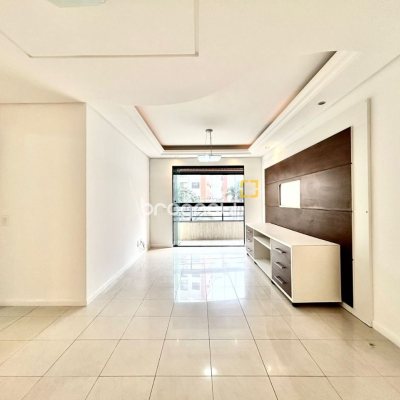 Apartamento com 129m², 3 quartos (sendo 1 suíte), 2 garagens, no bairro Bom Abrigo em Florianópolis