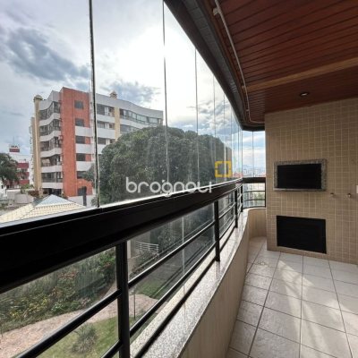 Apartamento com 129m², 3 quartos (sendo 1 suíte), 2 garagens, no bairro Bom Abrigo em Florianópolis