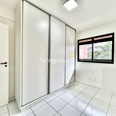 Apartamento com 129m², 3 quartos (sendo 1 suíte), 2 garagens, no bairro Bom Abrigo em Florianópolis