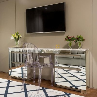 Apartamento com 417m², 3 quartos (sendo 3 suítes), 3 garagens, no bairro Jurerê Internacional em Florianópolis