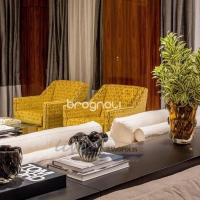 Apartamento com 417m², 3 quartos (sendo 3 suítes), 3 garagens, no bairro Jurerê Internacional em Florianópolis