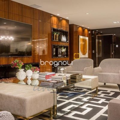 Apartamento com 417m², 3 quartos (sendo 3 suítes), 3 garagens, no bairro Jurerê Internacional em Florianópolis