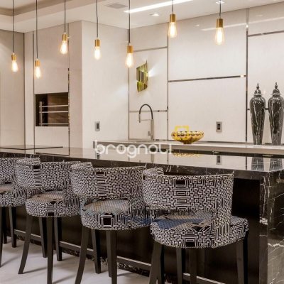 Apartamento com 417m², 3 quartos (sendo 3 suítes), 3 garagens, no bairro Jurerê Internacional em Florianópolis