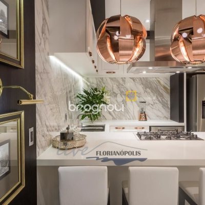Apartamento com 417m², 3 quartos (sendo 3 suítes), 3 garagens, no bairro Jurerê Internacional em Florianópolis