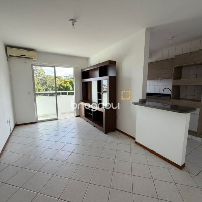Apartamento com 46m², 1 quarto (sendo 1 suíte), 1 garagem, no bairro Trindade em Florianópolis