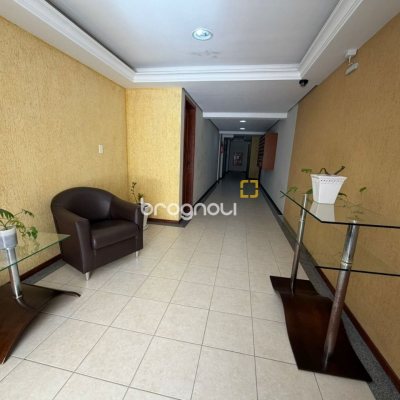 Apartamento com 46m², 1 quarto (sendo 1 suíte), 1 garagem, no bairro Trindade em Florianópolis