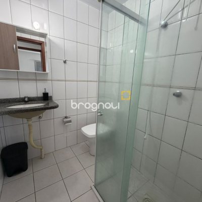 Apartamento com 46m², 1 quarto (sendo 1 suíte), 1 garagem, no bairro Trindade em Florianópolis