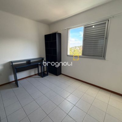 Apartamento com 46m², 1 quarto (sendo 1 suíte), 1 garagem, no bairro Trindade em Florianópolis