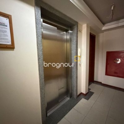 Apartamento com 46m², 1 quarto (sendo 1 suíte), 1 garagem, no bairro Trindade em Florianópolis