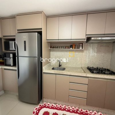 Casa com 74m², 2 quartos, 2 garagens, no bairro Potecas em São José