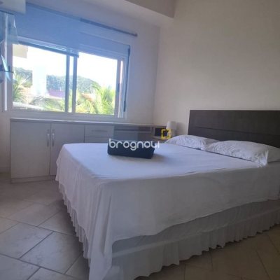 Apartamento com 141m², 4 quartos (sendo 1 suíte), 2 garagens, no bairro Praia Brava em Florianópolis