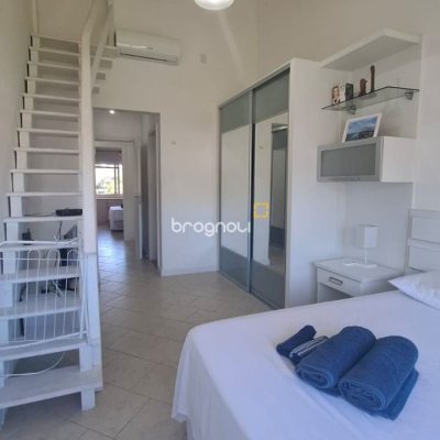 Apartamento com 141m², 4 quartos (sendo 1 suíte), 2 garagens, no bairro Praia Brava em Florianópolis