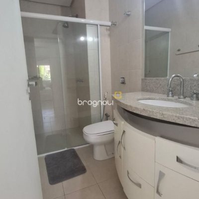 Apartamento com 141m², 4 quartos (sendo 1 suíte), 2 garagens, no bairro Praia Brava em Florianópolis