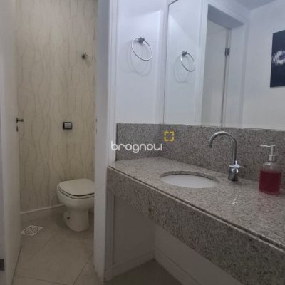 Apartamento com 141m², 4 quartos (sendo 1 suíte), 2 garagens, no bairro Praia Brava em Florianópolis