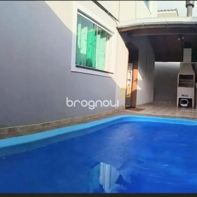 Casa com 143m², 3 quartos (sendo 1 suíte), 1 garagem, no bairro Ingleses em Florianópolis