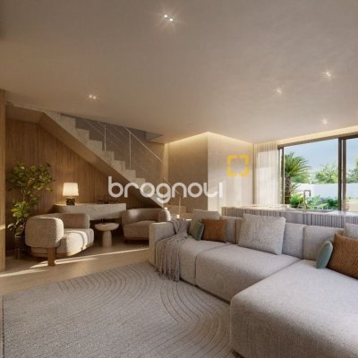 Casa com 144m², 3 quartos (sendo 3 suítes), 2 garagens, no bairro Cachoeira do Bom Jesus em Florianópolis