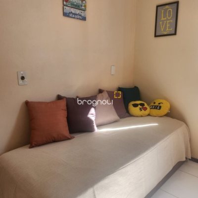 Apartamento com 31m², 1 quarto, 1 garagem, no bairro Canasvieiras em Florianópolis