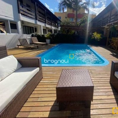 Apartamento com 31m², 1 quarto, 1 garagem, no bairro Canasvieiras em Florianópolis