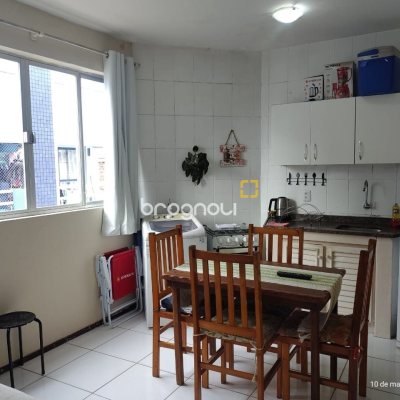 Apartamento com 31m², 1 quarto, 1 garagem, no bairro Canasvieiras em Florianópolis