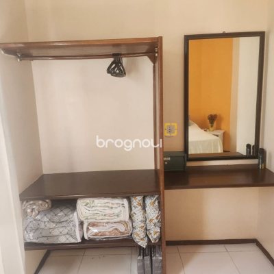 Apartamento com 31m², 1 quarto, 1 garagem, no bairro Canasvieiras em Florianópolis
