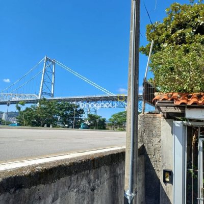 Terreno com 1125m², no bairro Estreito em Florianópolis