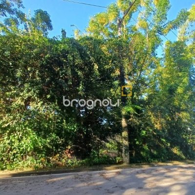 Terreno com 1125m², no bairro Estreito em Florianópolis