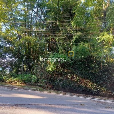 Terreno com 1125m², no bairro Estreito em Florianópolis